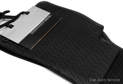 [8E1061501A041] Audi A4 8E гумени стелки, предни